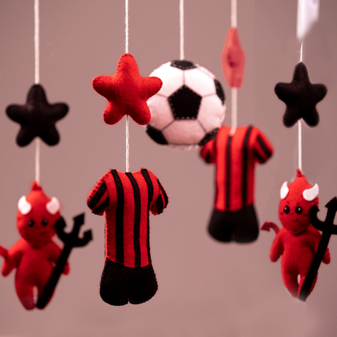 Ascolta il Carillon con l'inno rossonero!